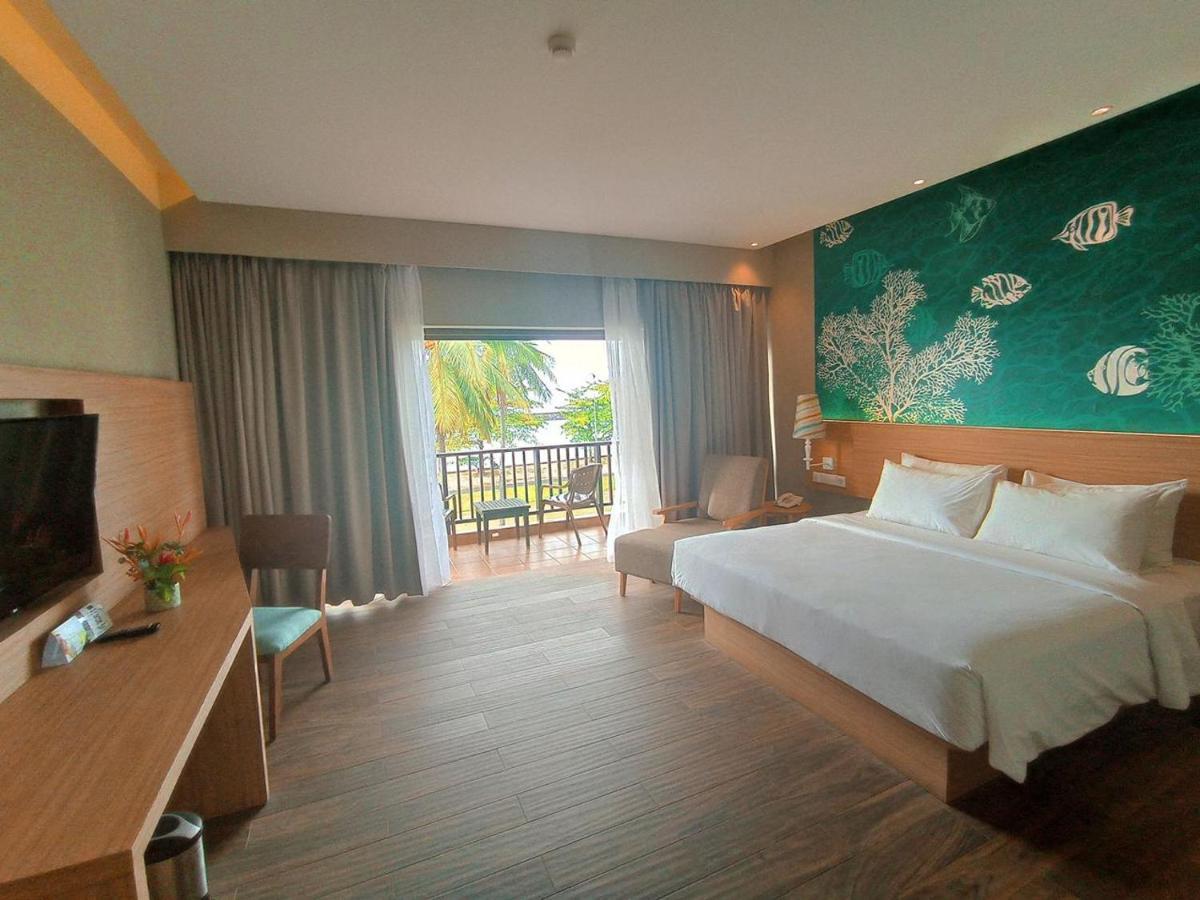 Mercure Manado Tateli Resort&Convention Esterno foto