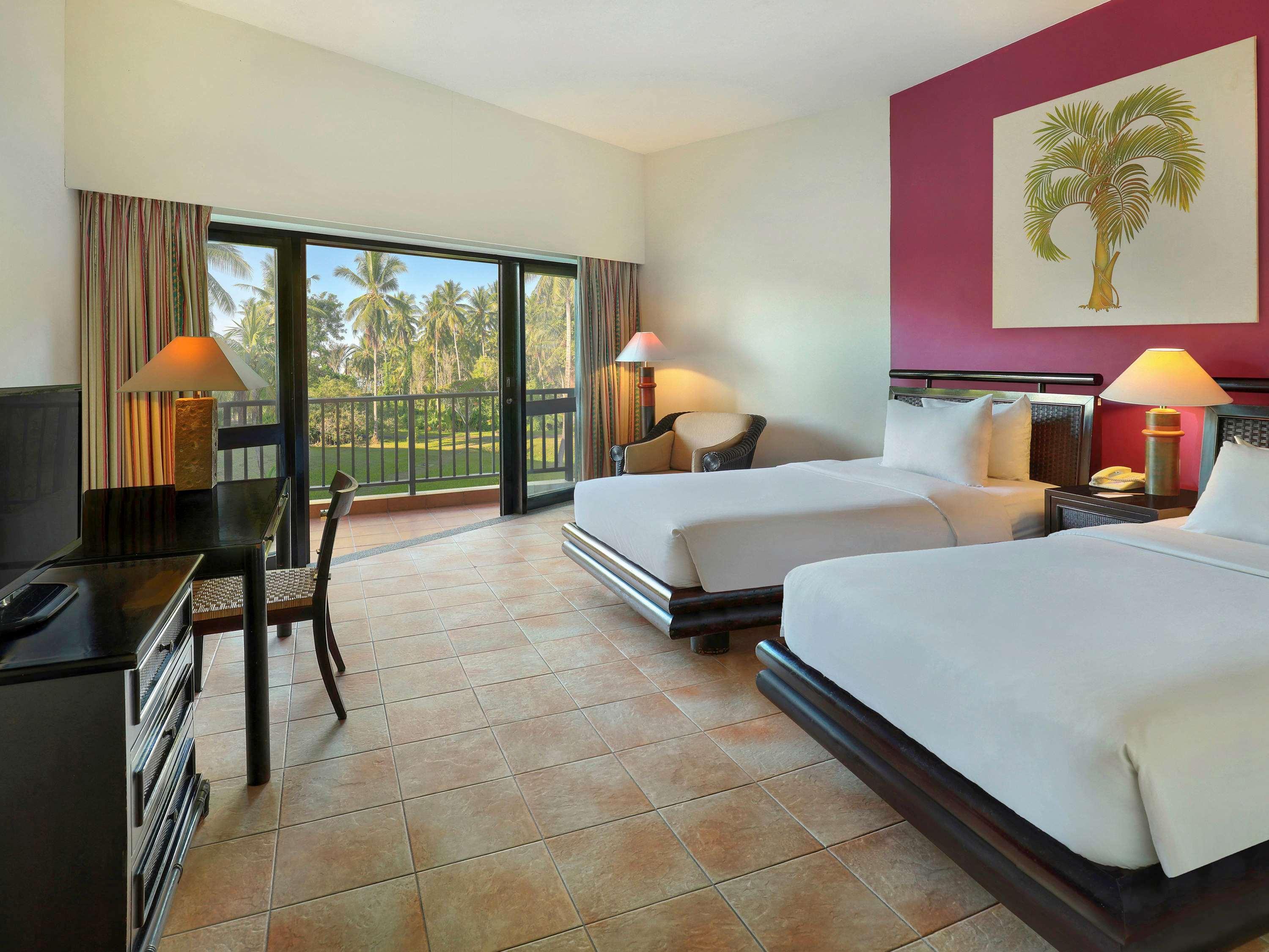Mercure Manado Tateli Resort&Convention Esterno foto