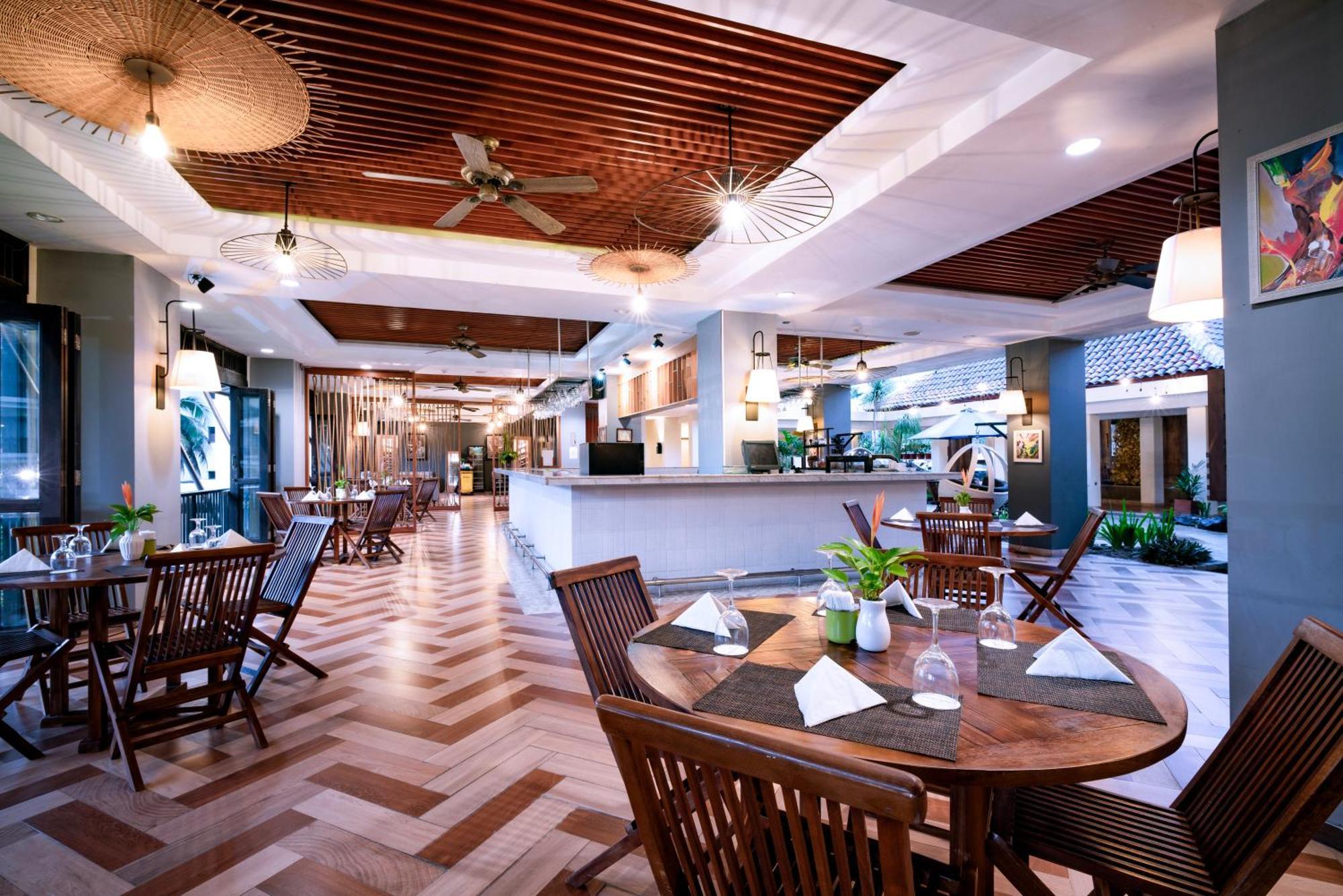 Mercure Manado Tateli Resort&Convention Esterno foto